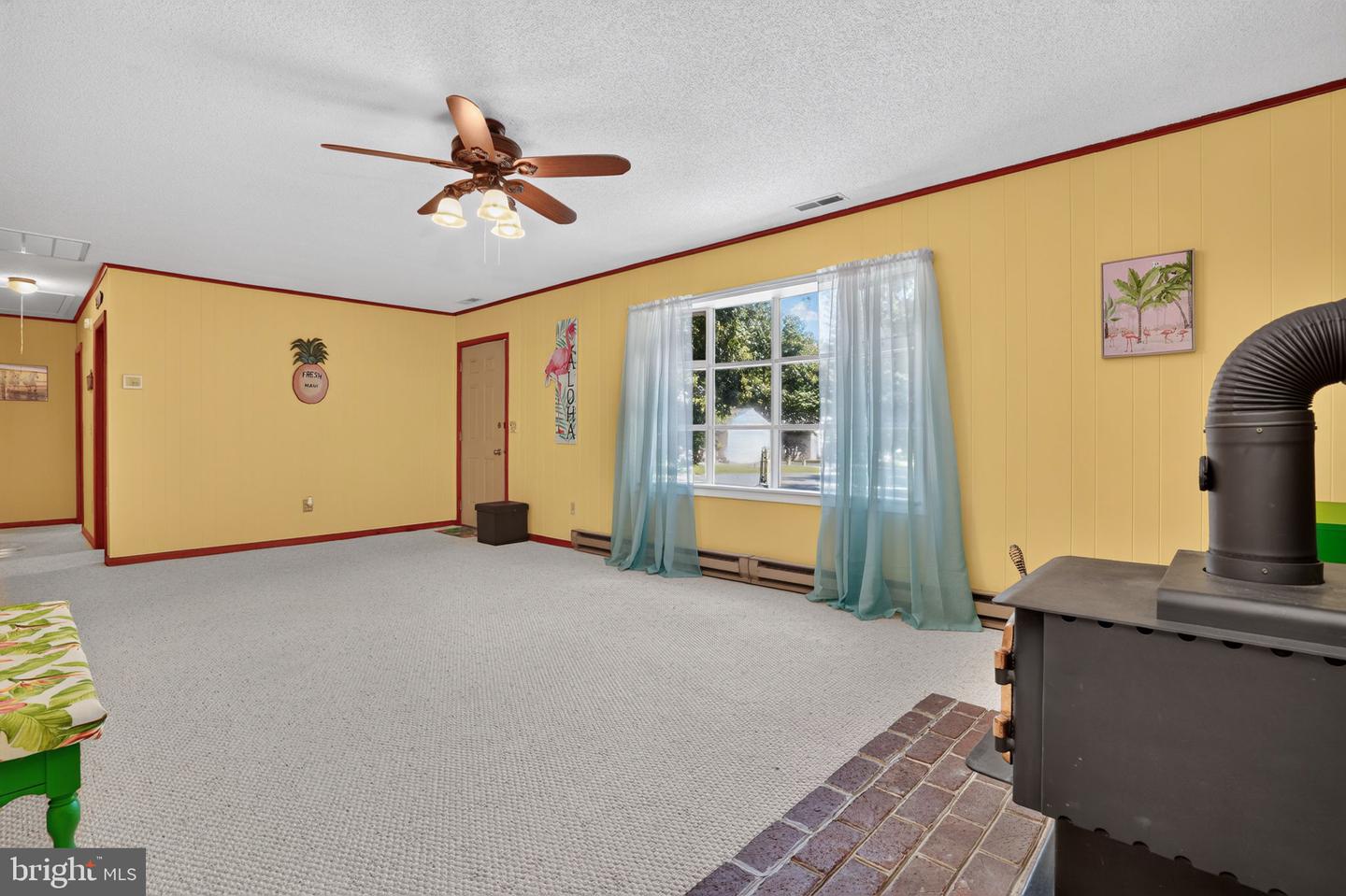 37178 Buoy Ct Property Photo 5