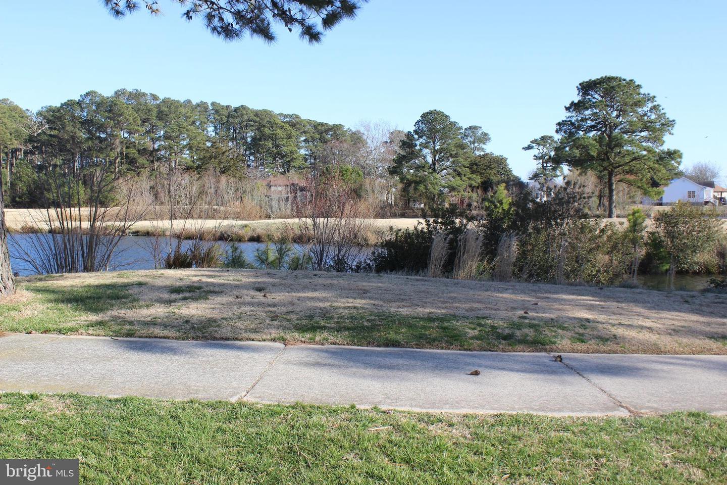 391 Meridian Dr Property Photo 3
