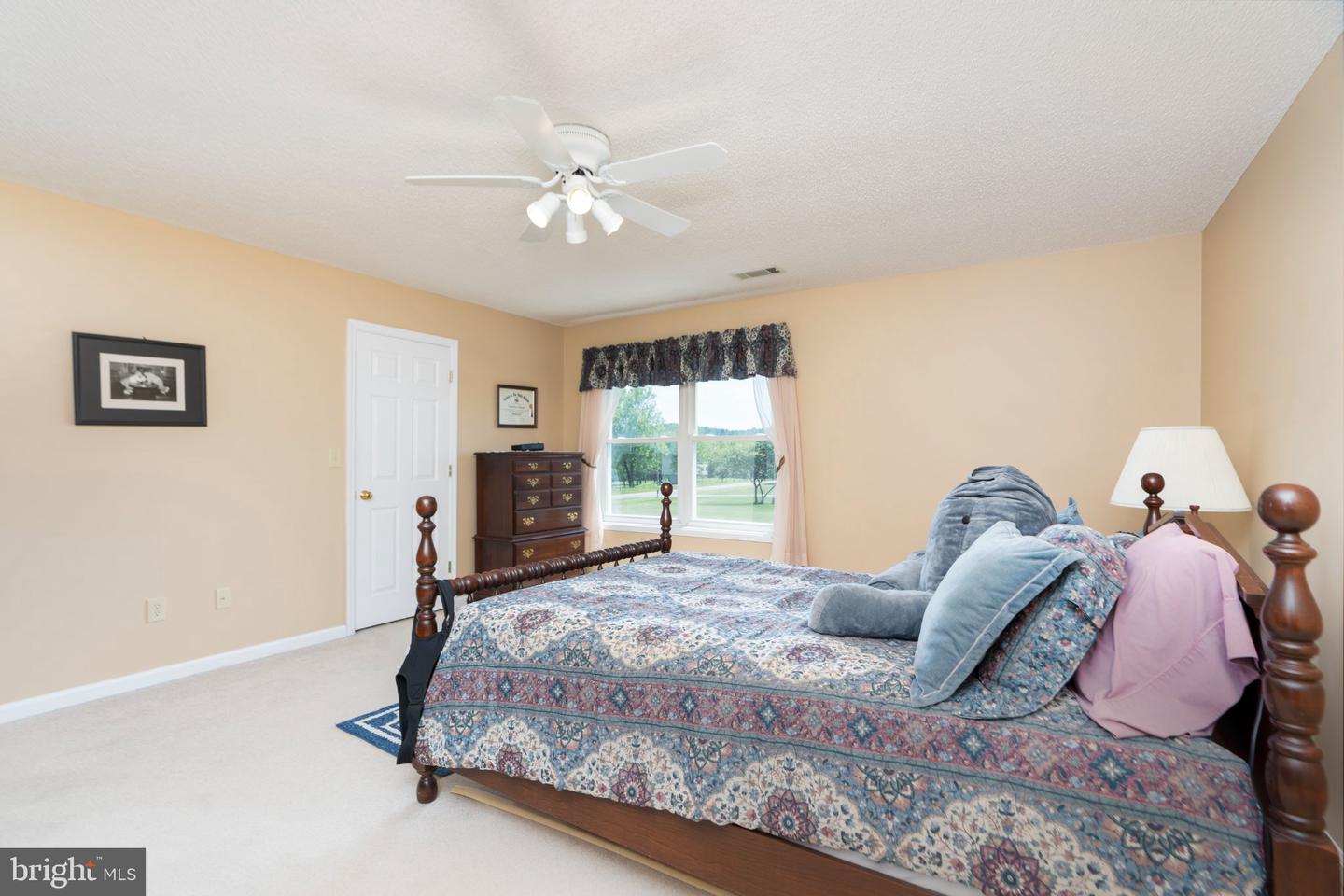 1802 N River Rd Property Photo 27