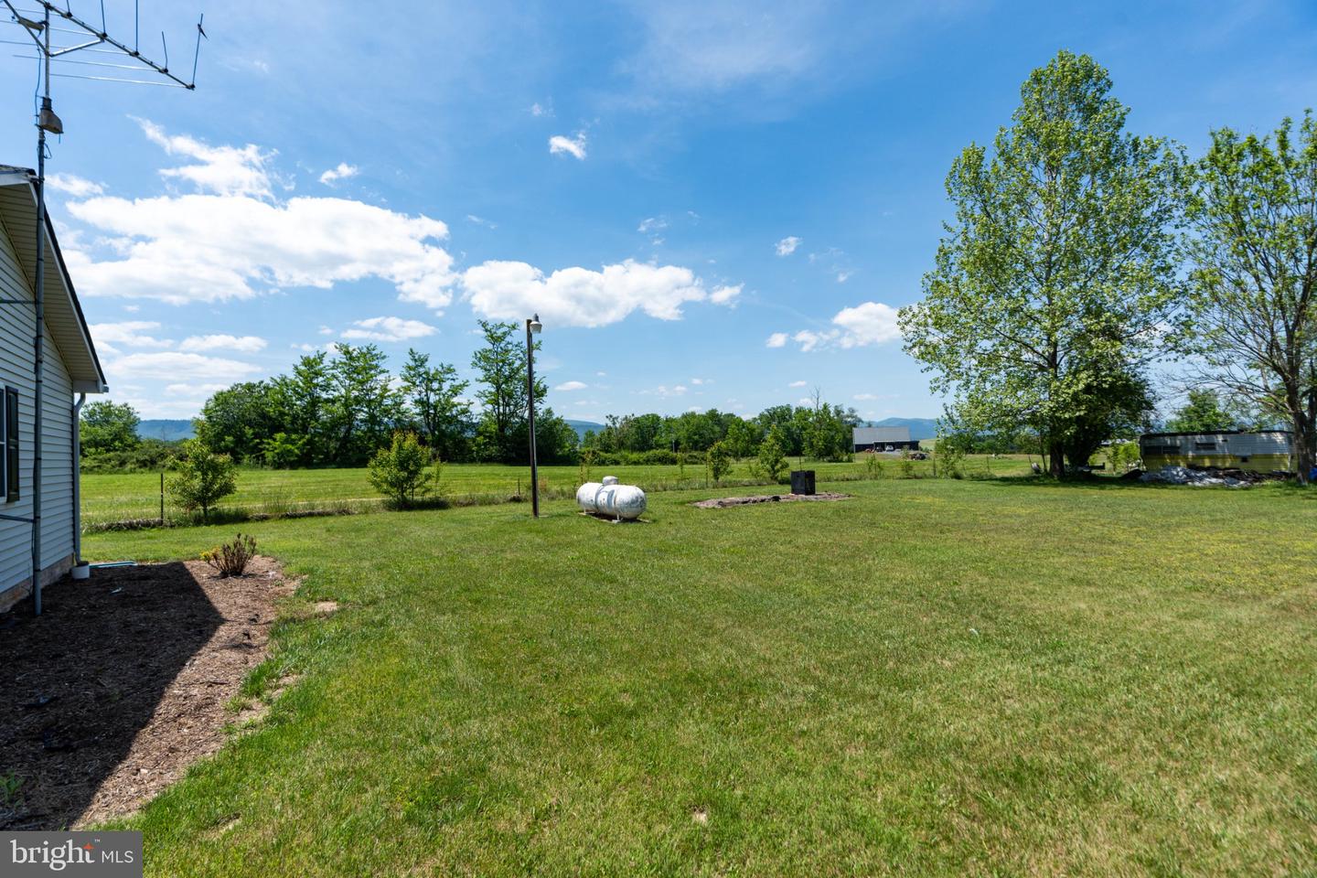 1802 N River Rd Property Photo 32