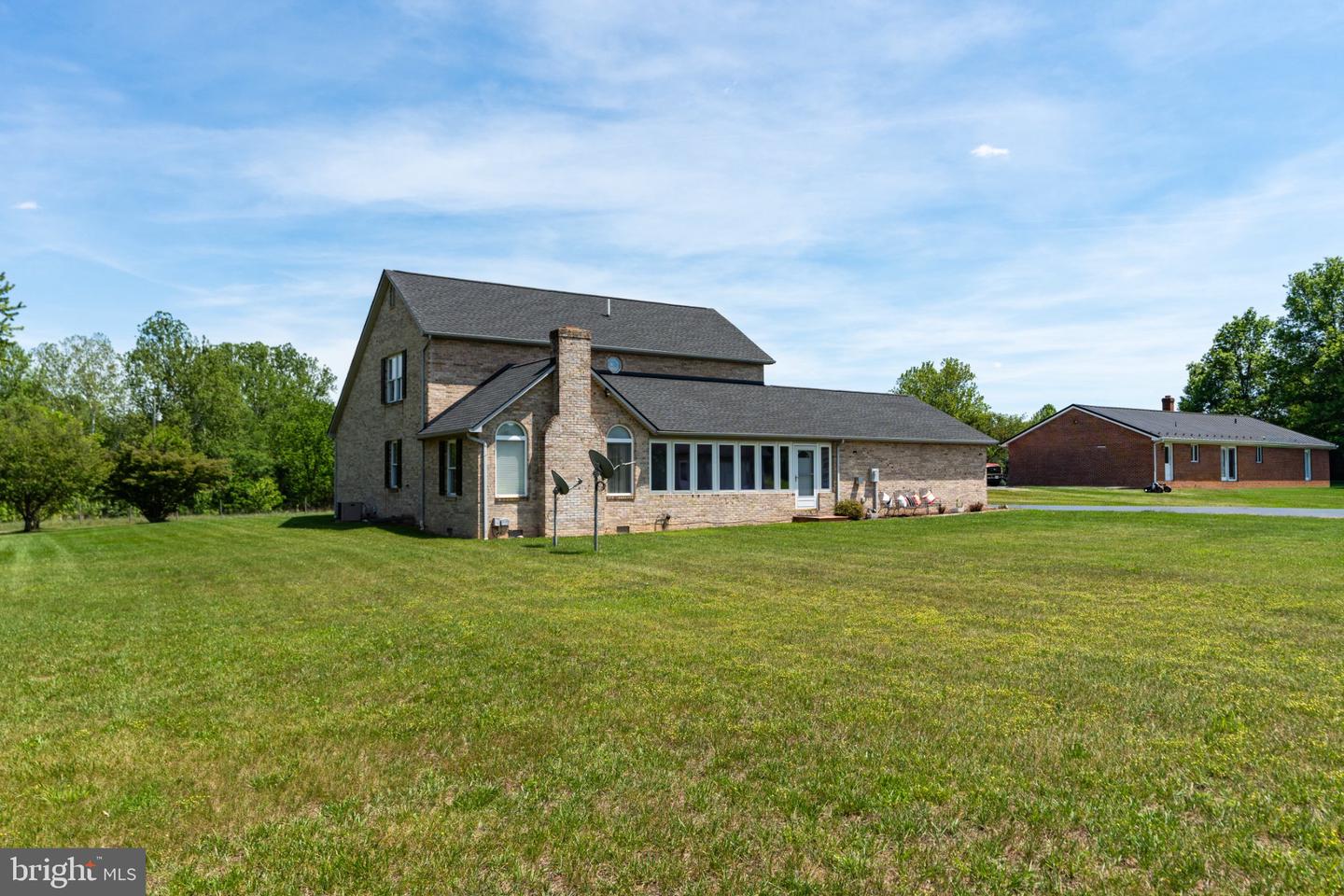 1802 N River Rd Property Photo 34