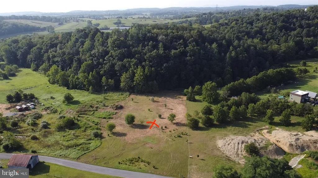 144 Naked Creek Hollow Road Property Photo 2