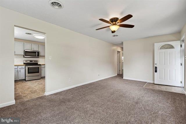 28 Ardmore St Property Photo 6
