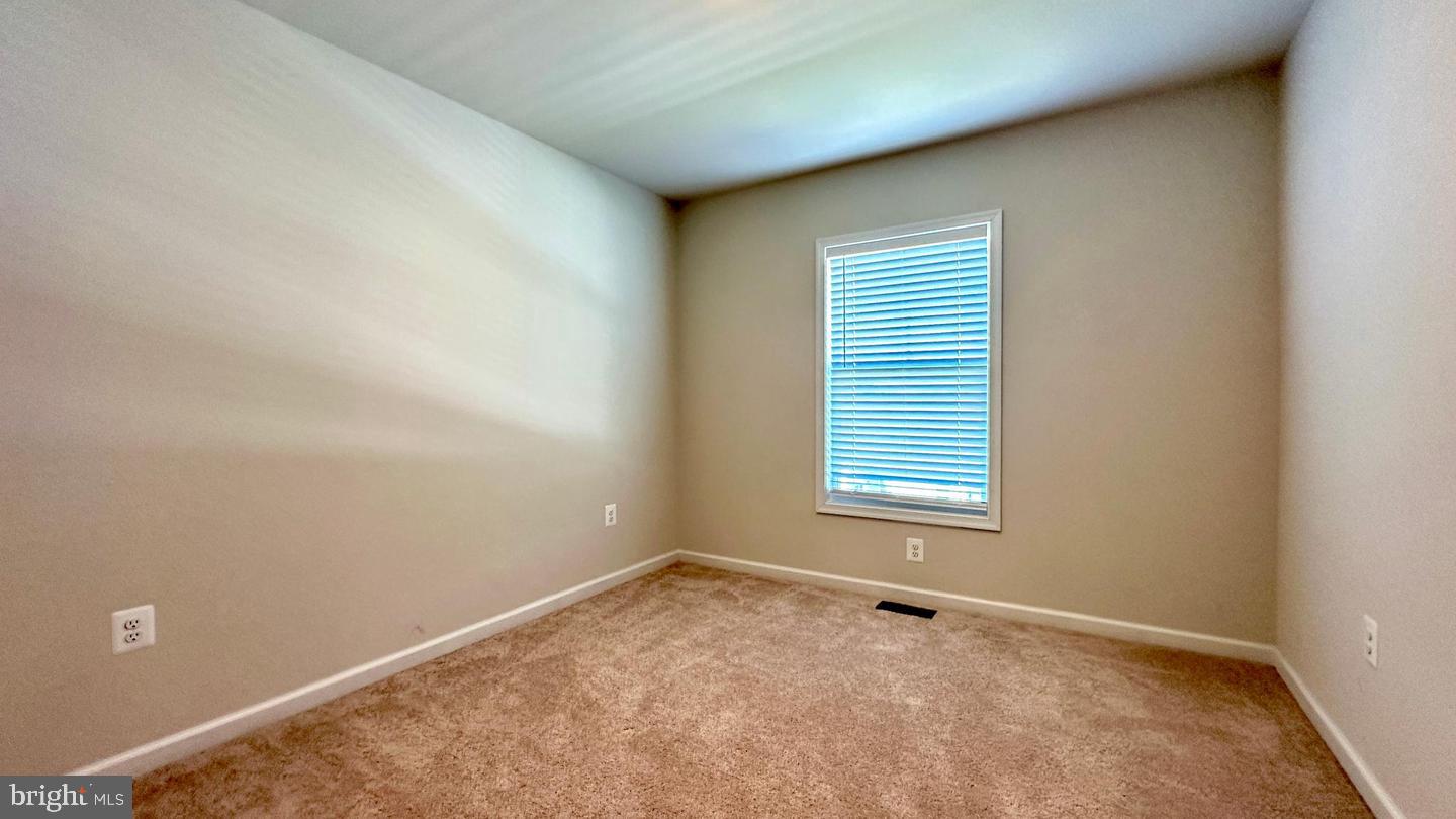 46 Lookover Ter Property Photo 21