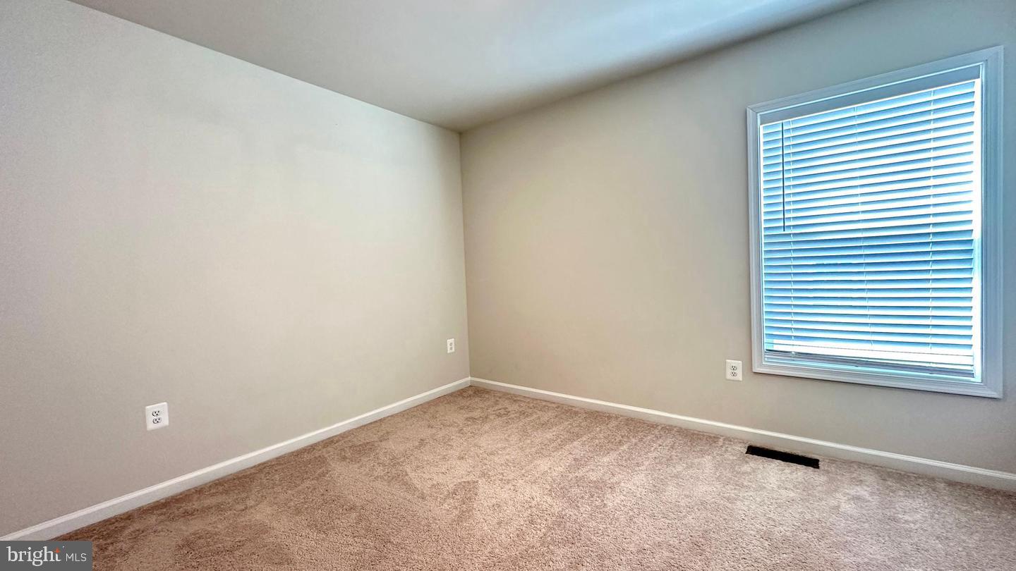 46 Lookover Ter Property Photo 25
