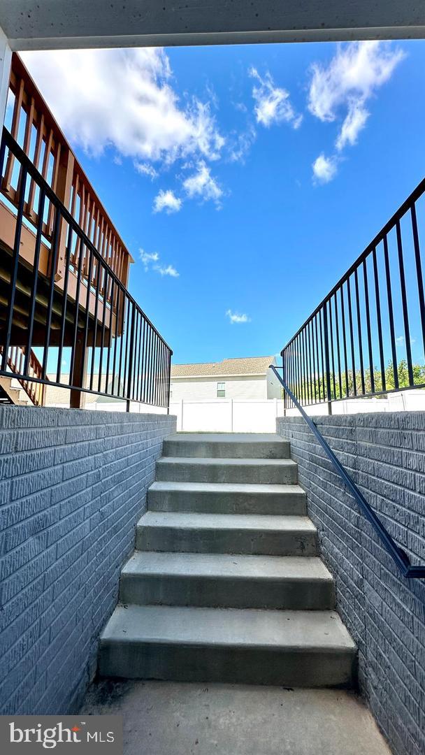 46 Lookover Ter Property Photo 45