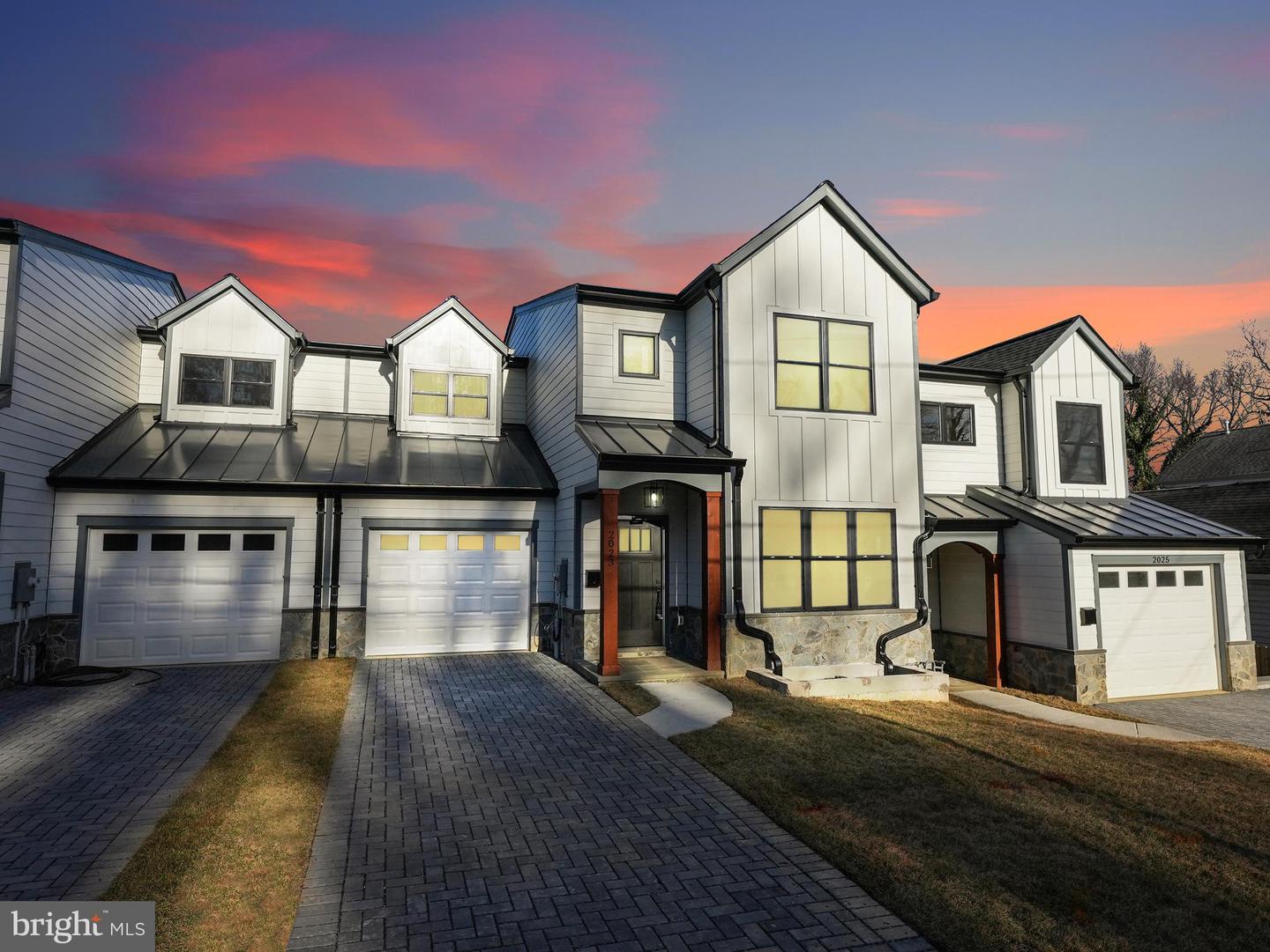 2019 S Kenmore St Property Photo 1