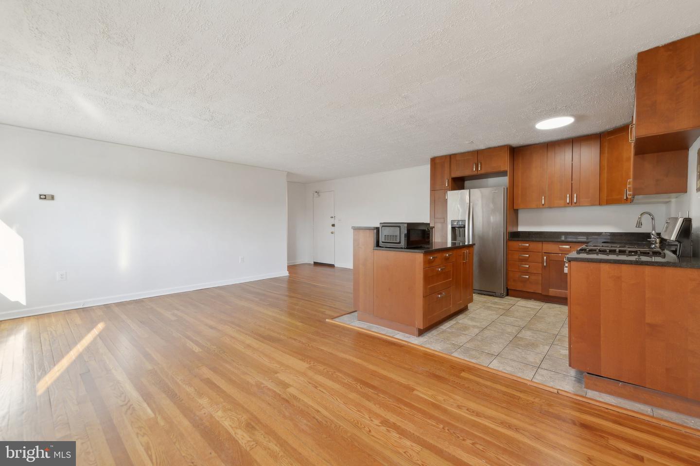 1200 S Arlington Ridge Rd #407 Property Photo 1