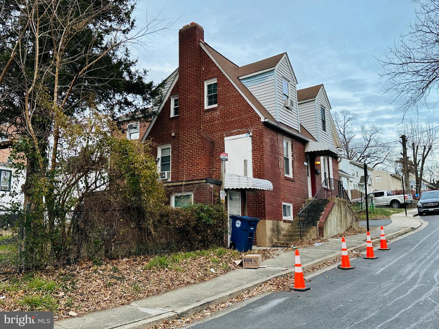 2325 S Shirlington Rd Property Photo 2
