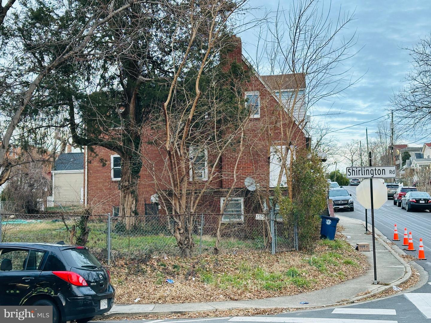 2325 S Shirlington Rd Property Photo 7
