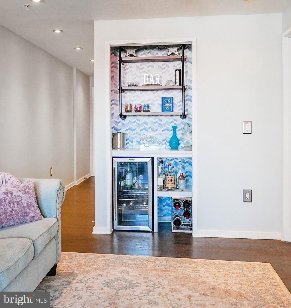 3409 Wilson Blvd #211 Property Photo 4