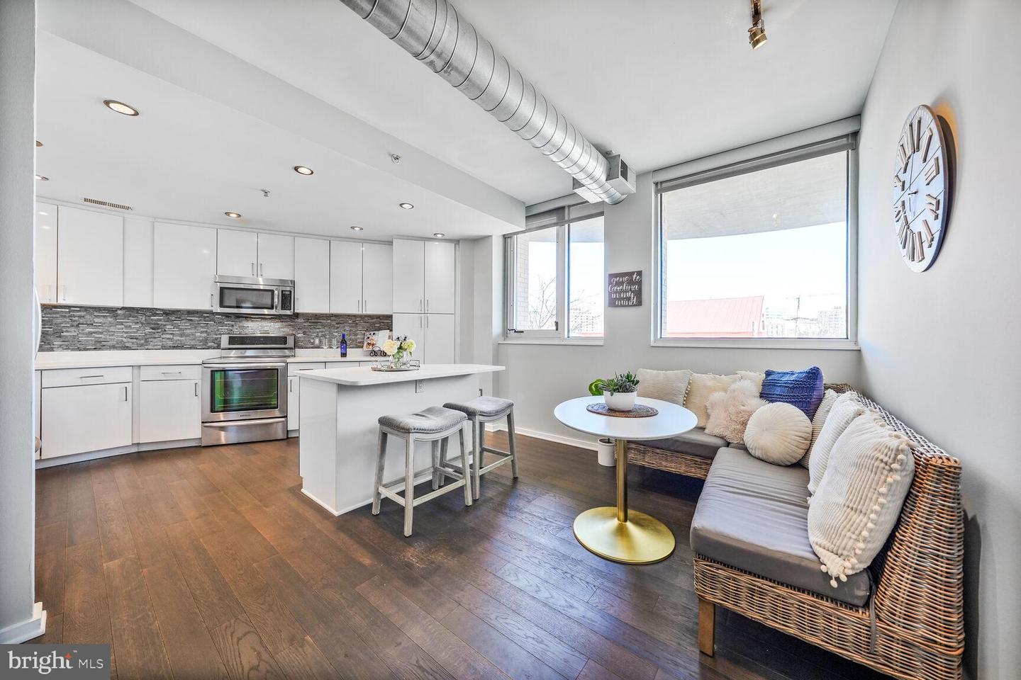 3409 Wilson Blvd #211 Property Photo 5