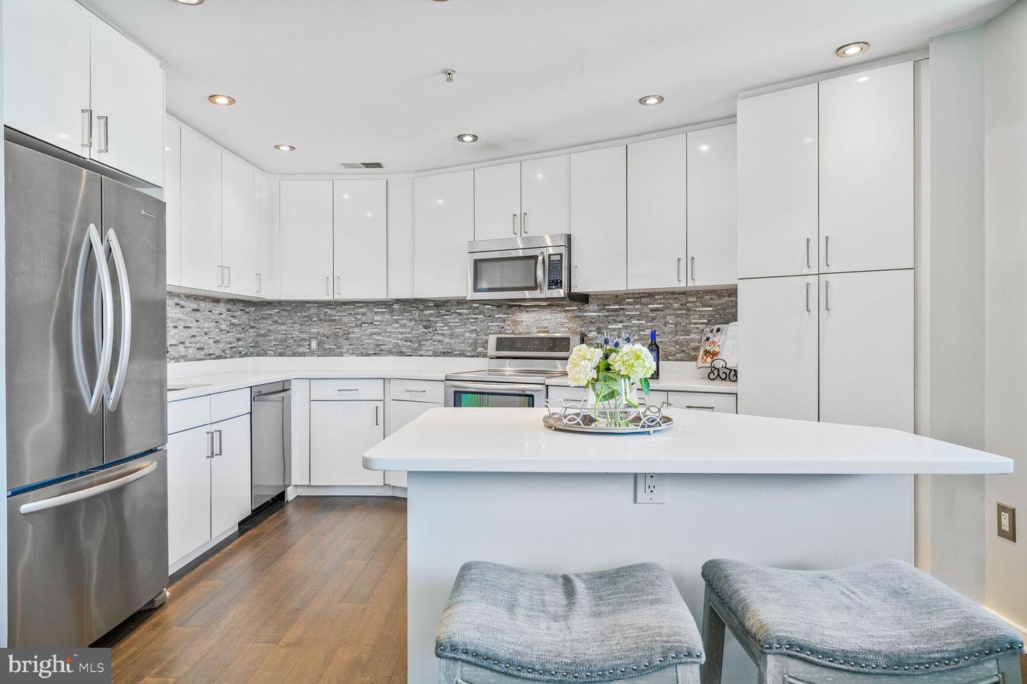 3409 Wilson Blvd #211 Property Photo 7