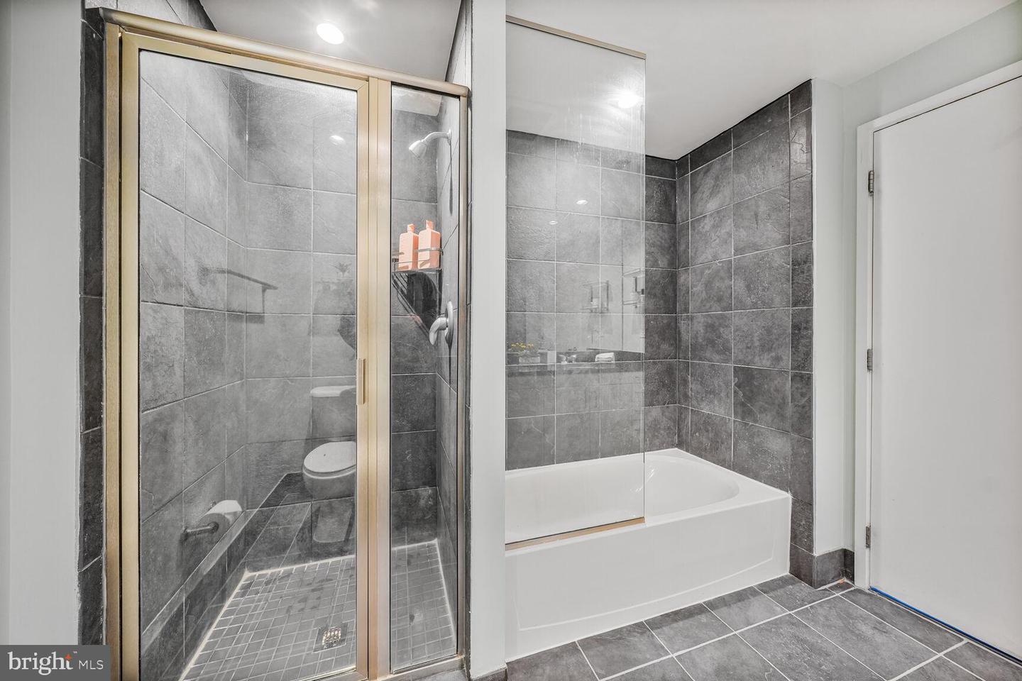 3409 Wilson Blvd #211 Property Photo 12