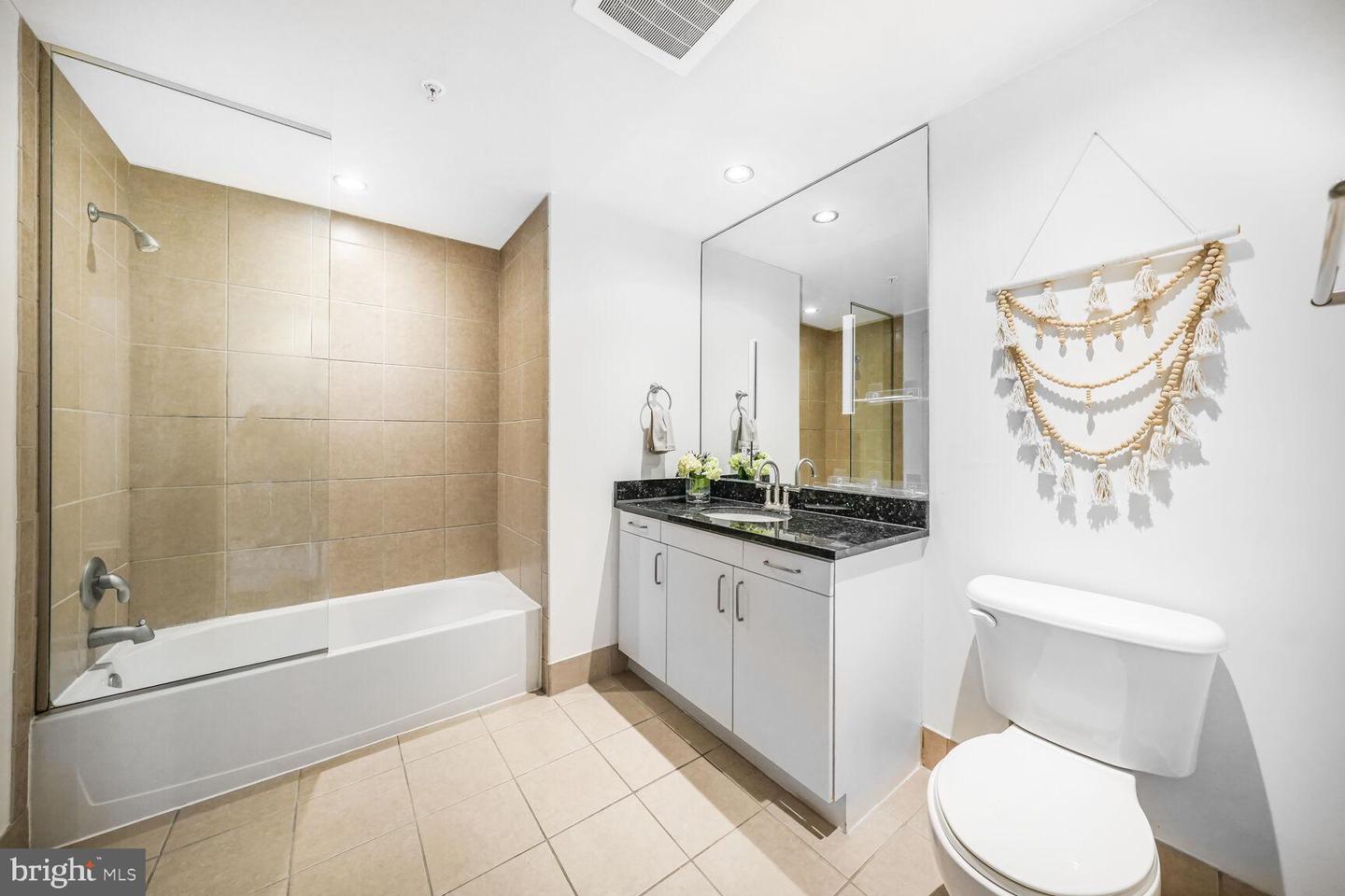 3409 Wilson Blvd #211 Property Photo 16