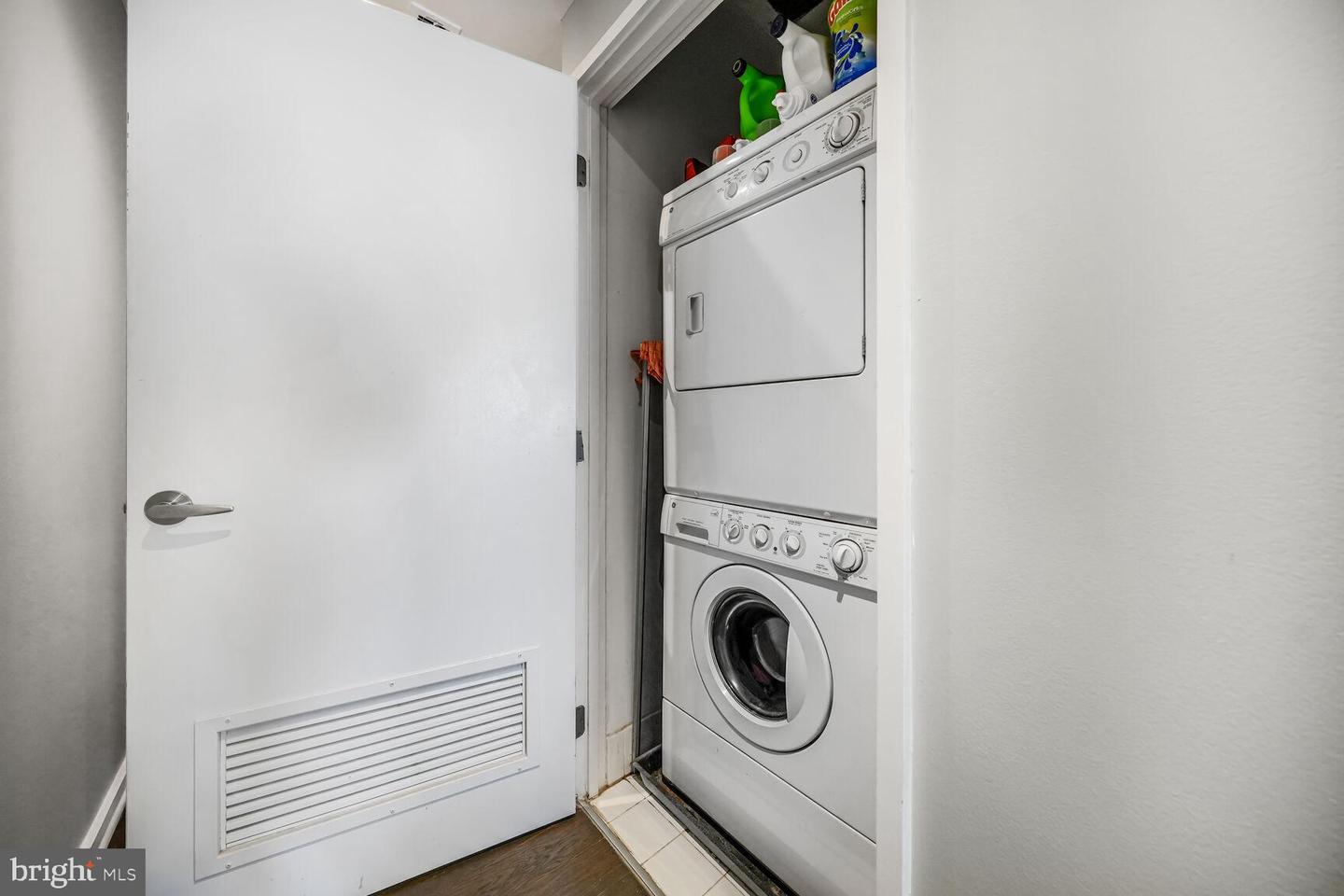 3409 Wilson Blvd #211 Property Photo 18