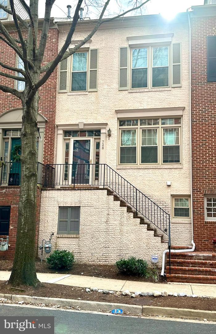 728 N Tazewell St Property Photo