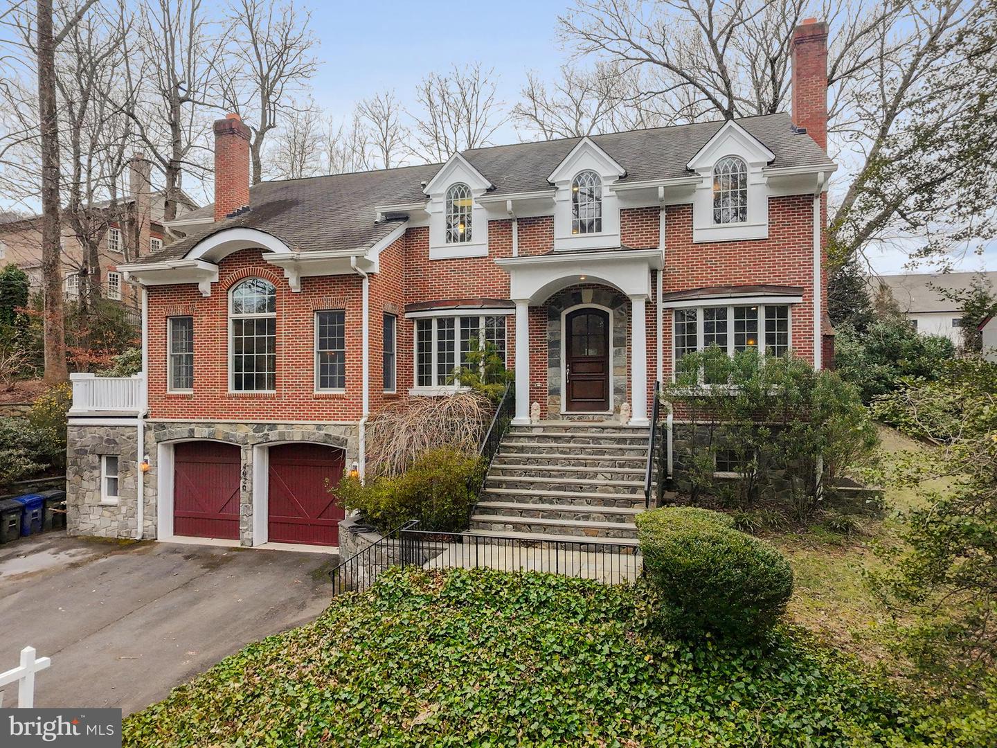 Arlingwood Real Estate Listings Main Image