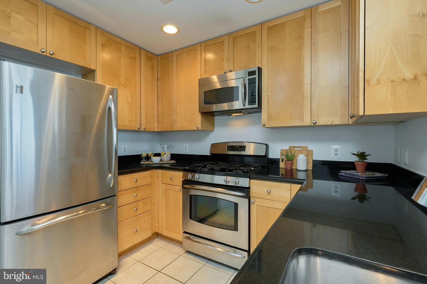 3650 S Glebe Rd S #454 Property Photo 5