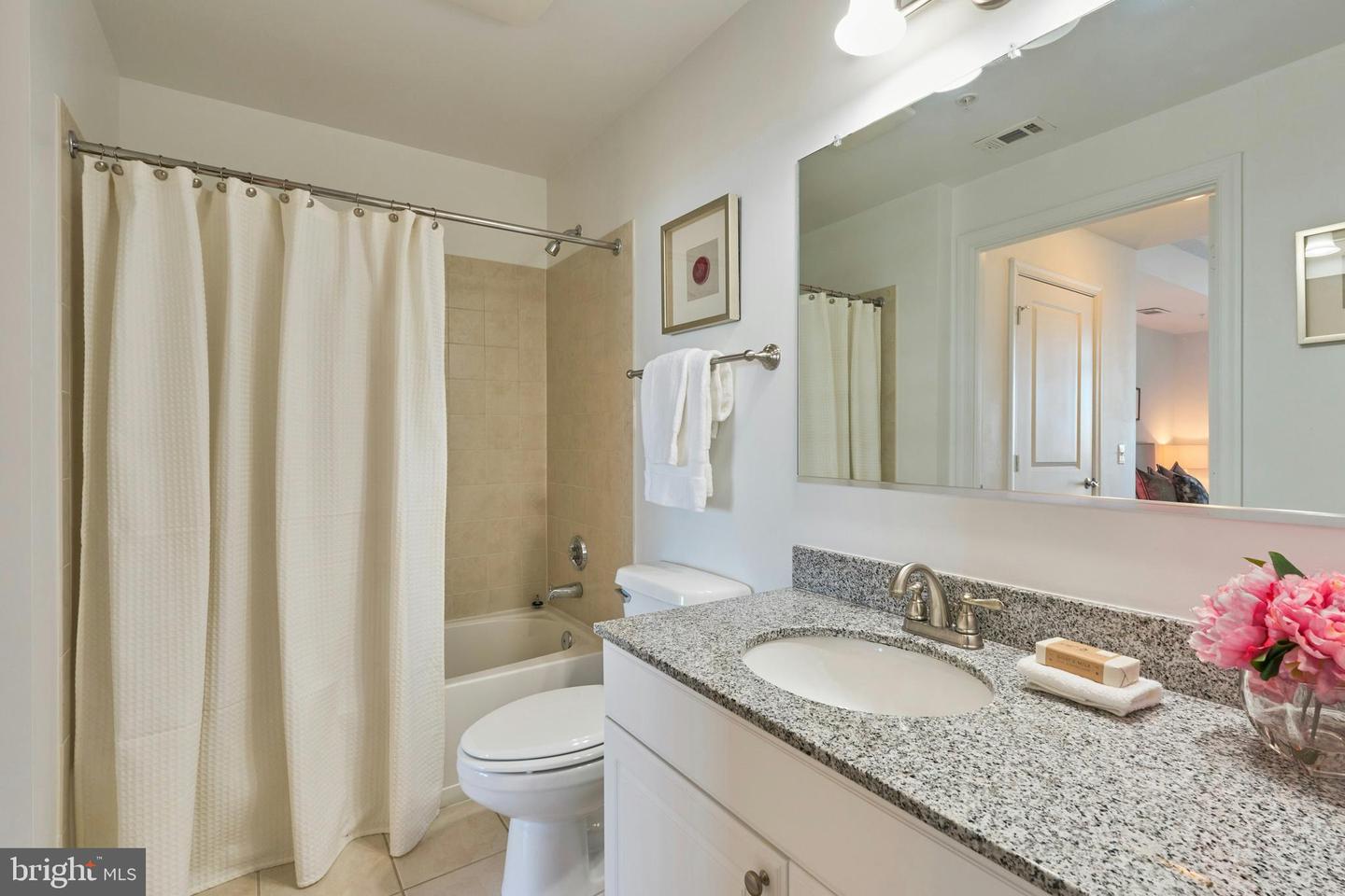 3650 S Glebe Rd S #454 Property Photo 21