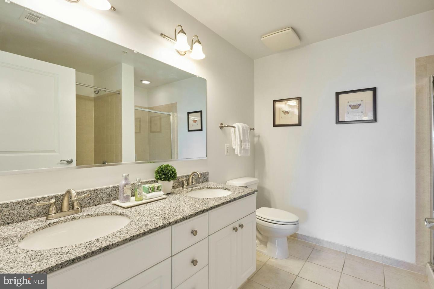 3650 S Glebe Rd S #454 Property Photo 27