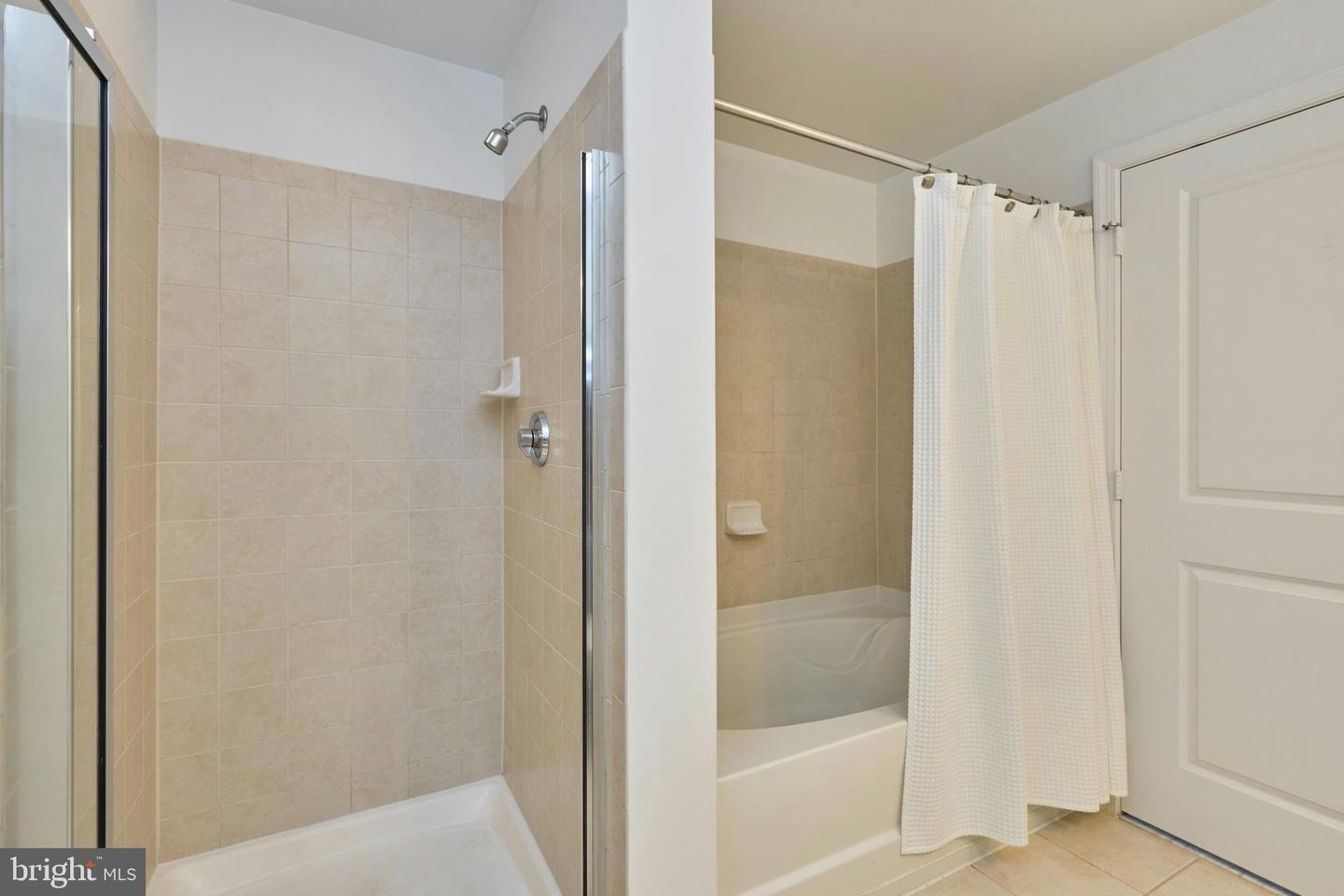 3650 S Glebe Rd S #454 Property Photo 28