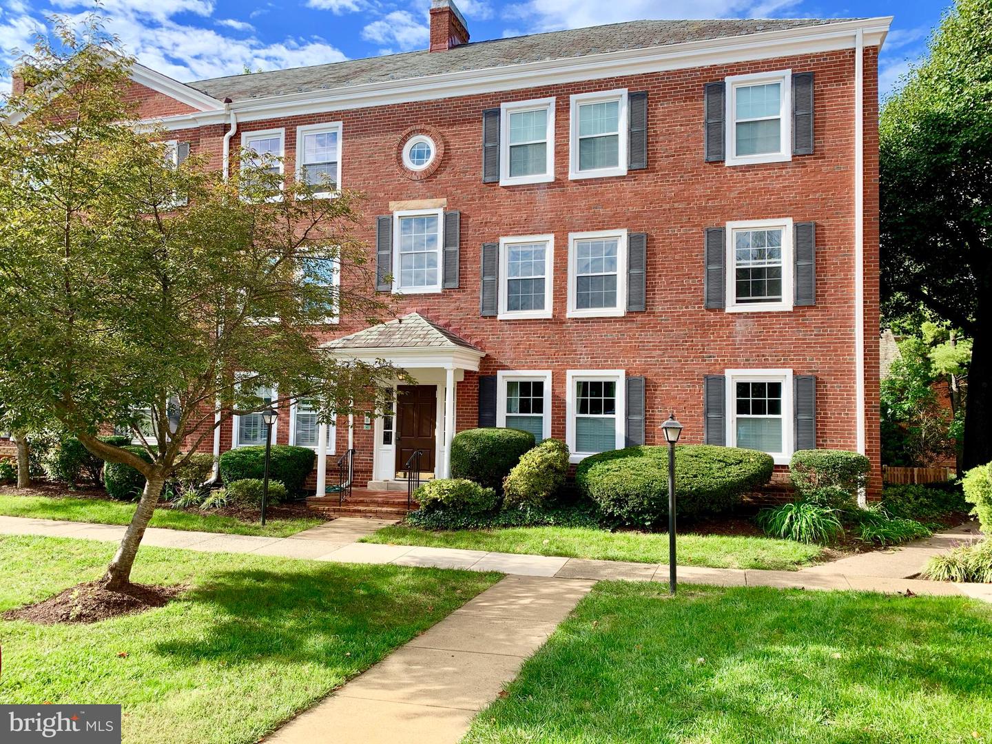 3078 S Abingdon St #b2 Property Photo