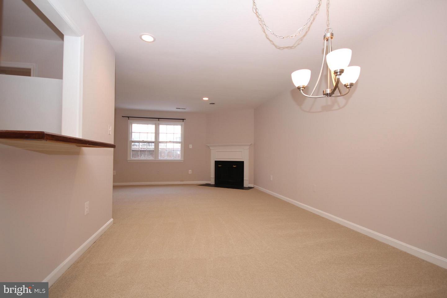 1105 N Stuart St #1 Property Photo