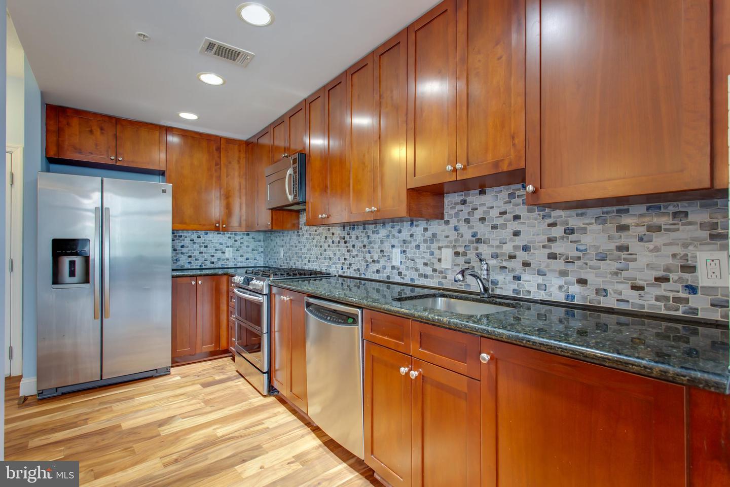 3650 S Glebe Rd #239 Property Photo