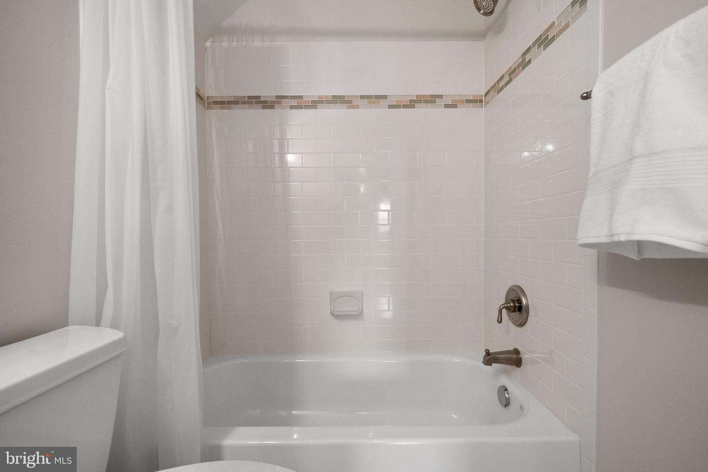 1807 N Stafford St Property Photo 67