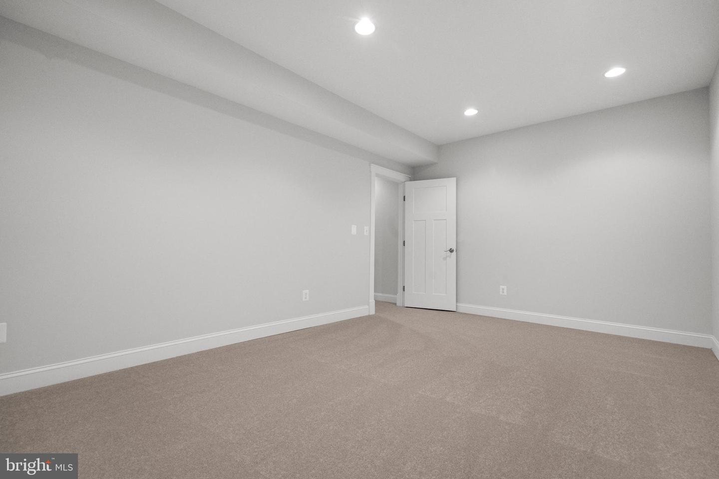 1807 N Stafford St Property Photo 85