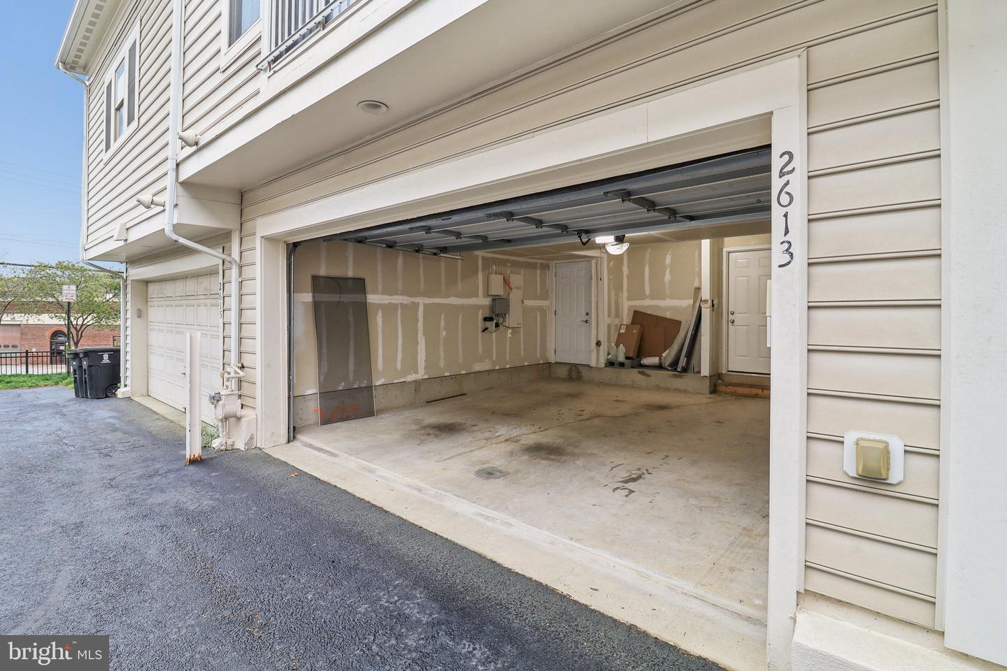 2613 S Kenmore Ct S Property Photo 42