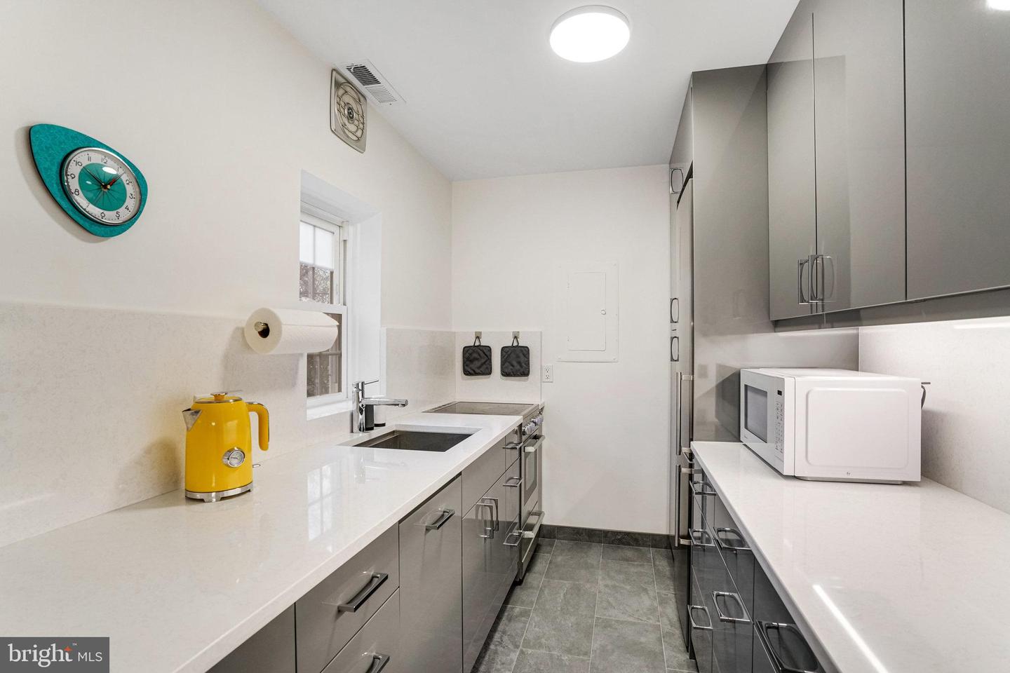 3462 S Stafford St #b1 Property Photo 2