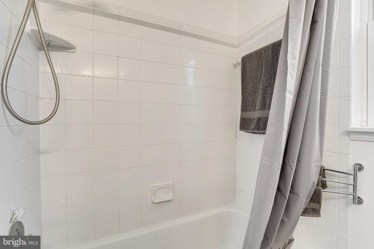 3462 S Stafford St #b1 Property Photo 9