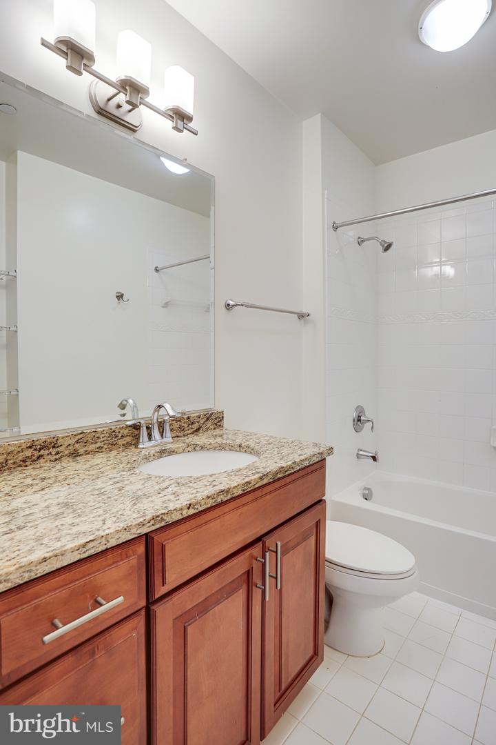 2101 N Monroe St #306 Property Photo 27