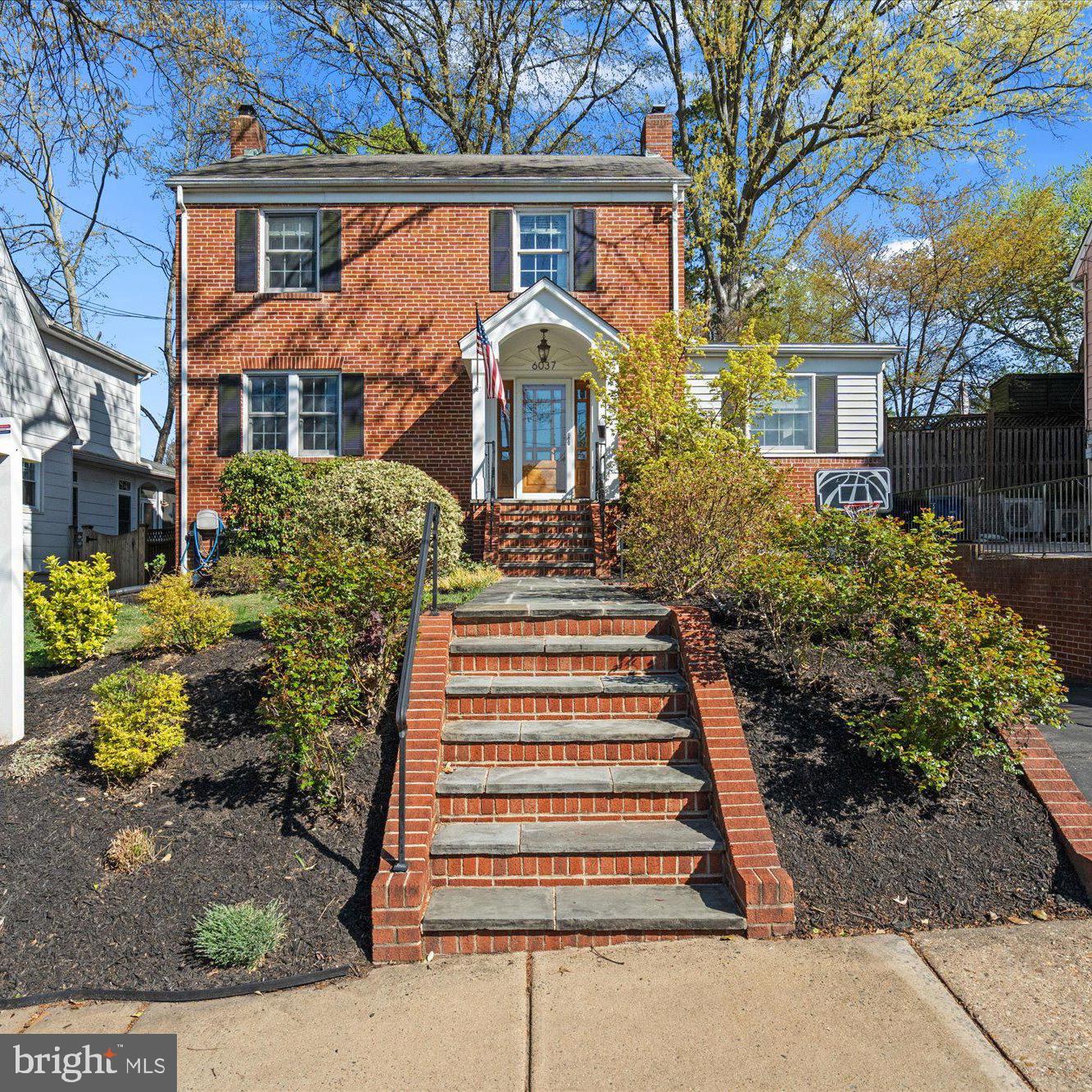 6037 22nd St N Property Photo 1