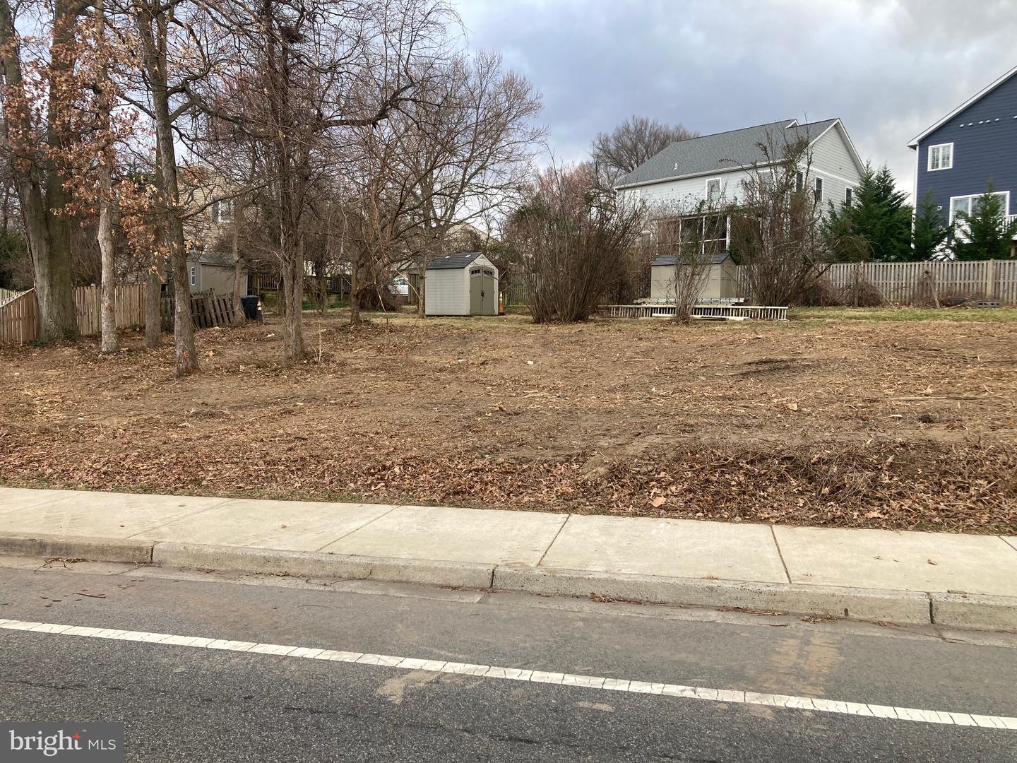 1016 N. George Mason Dr Property Photo 6