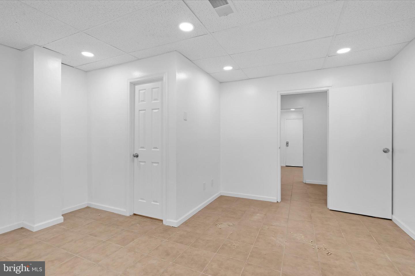 5565 Columbia Pike #115 Property Photo 15