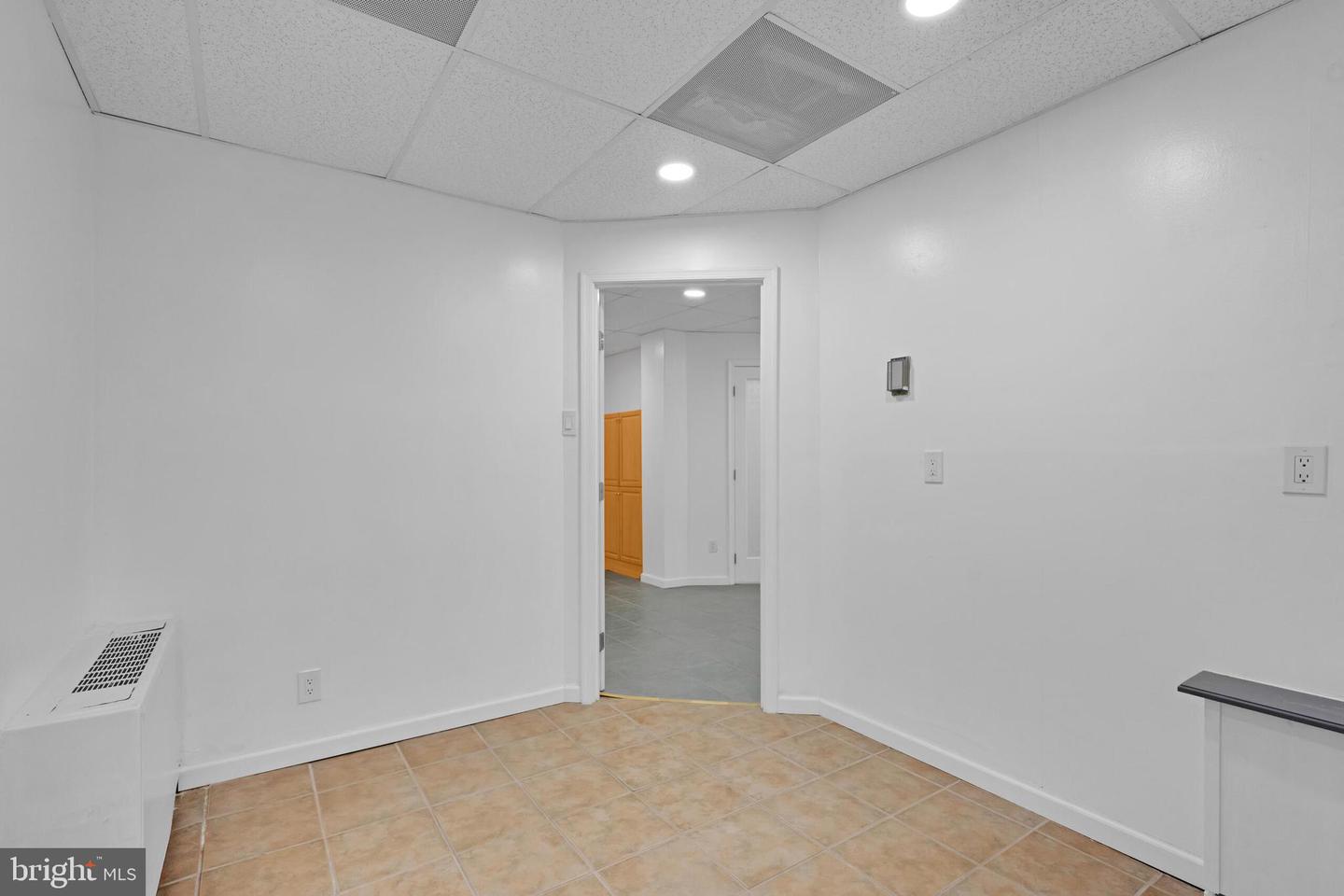 5565 Columbia Pike #115 Property Photo 23