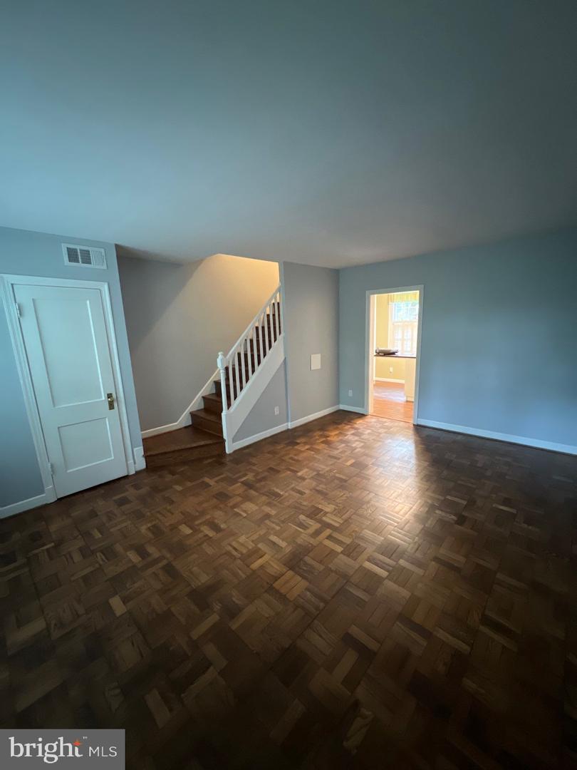 1501 S Edgewood St #572 Property Photo 7