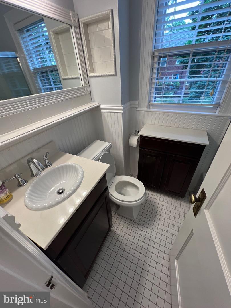 1501 S Edgewood St #572 Property Photo 9