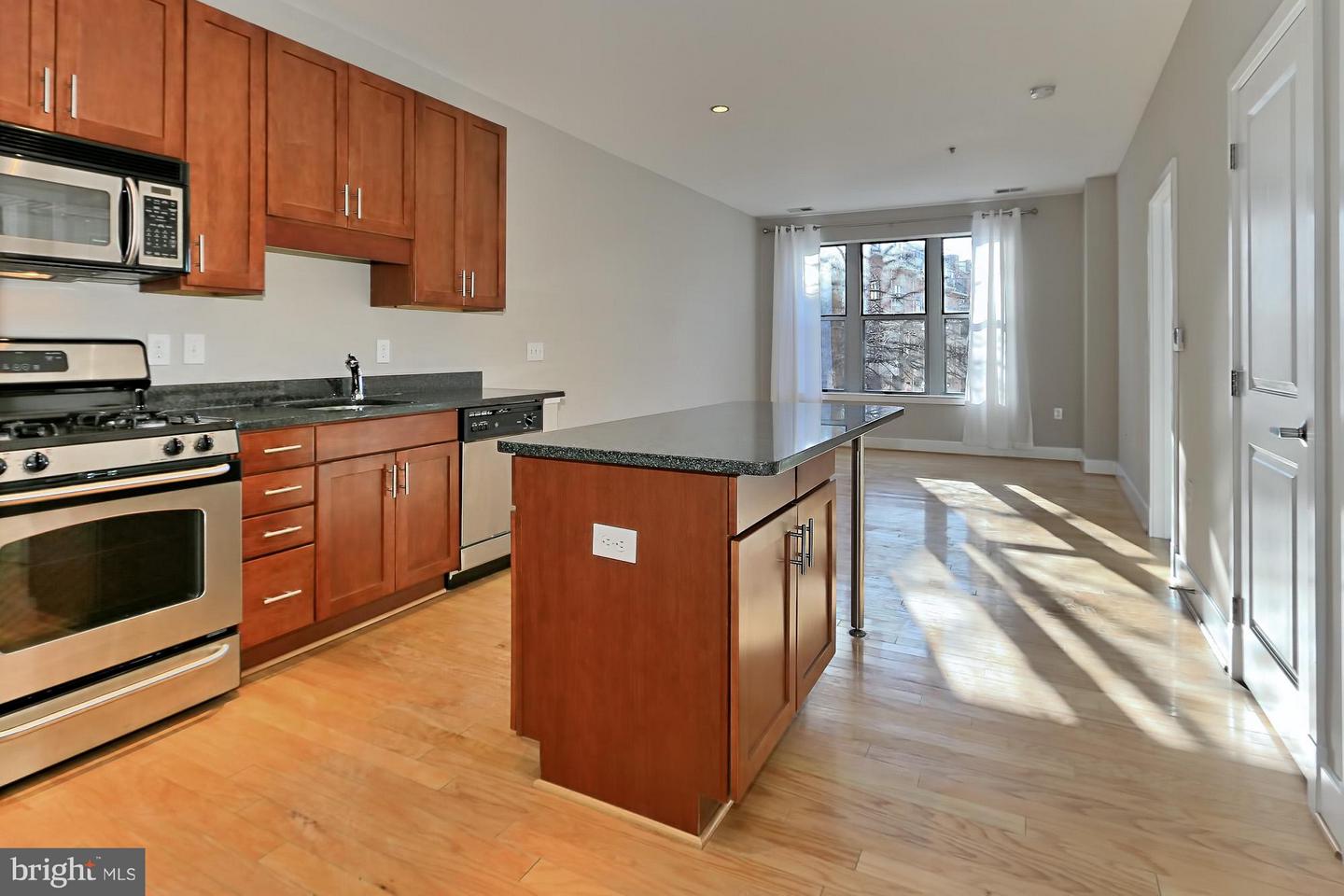 1800 Wilson Blvd #116 Property Photo 7
