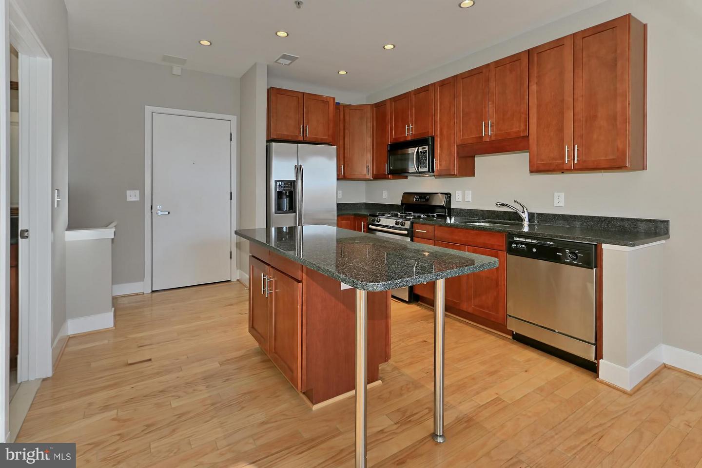 1800 Wilson Blvd #116 Property Photo 8