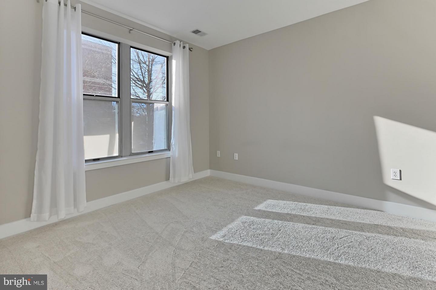 1800 Wilson Blvd #116 Property Photo 19