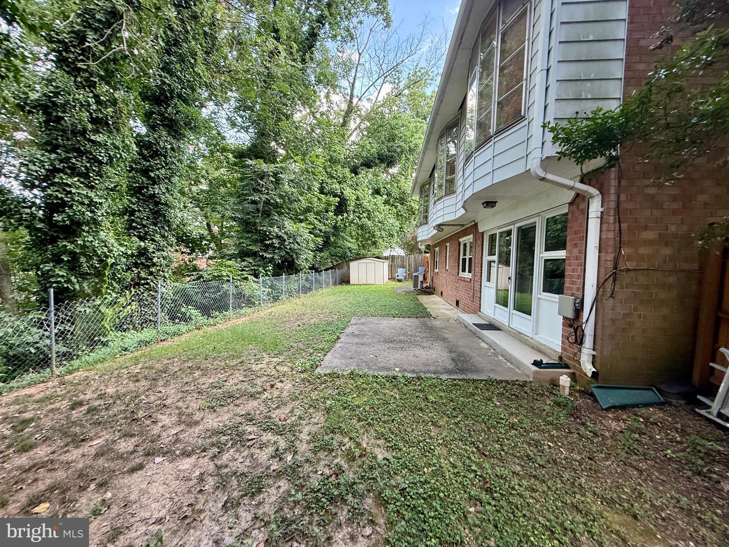 2735 S Grove St Property Photo 45