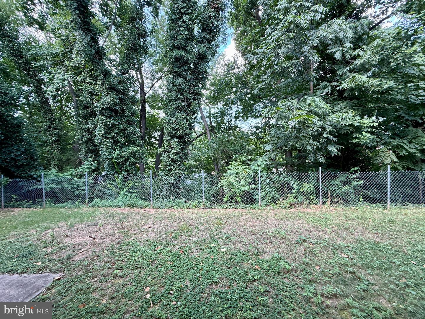 2735 S Grove St Property Photo 47