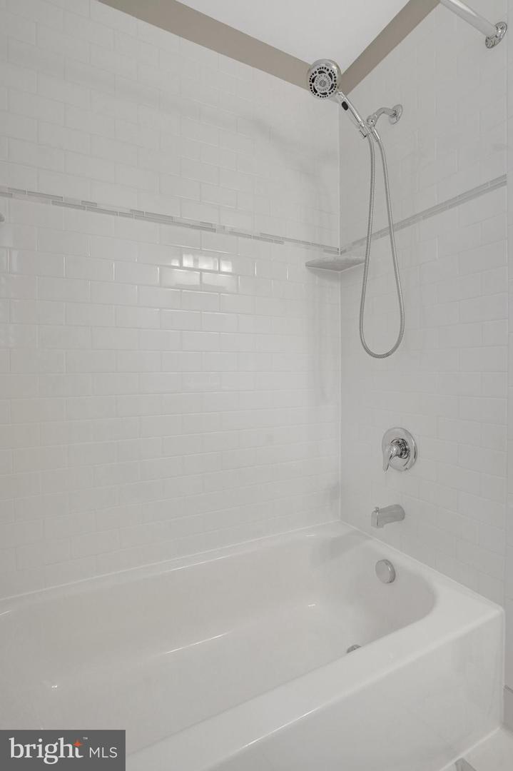 3463 S Stafford St #b Property Photo 13