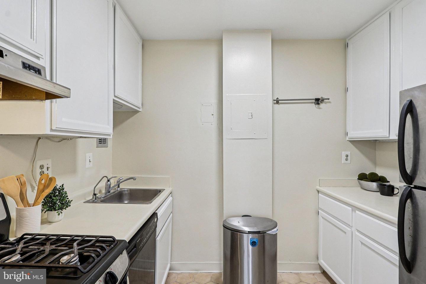 1111 Arlington Blvd #431 Property Photo 16