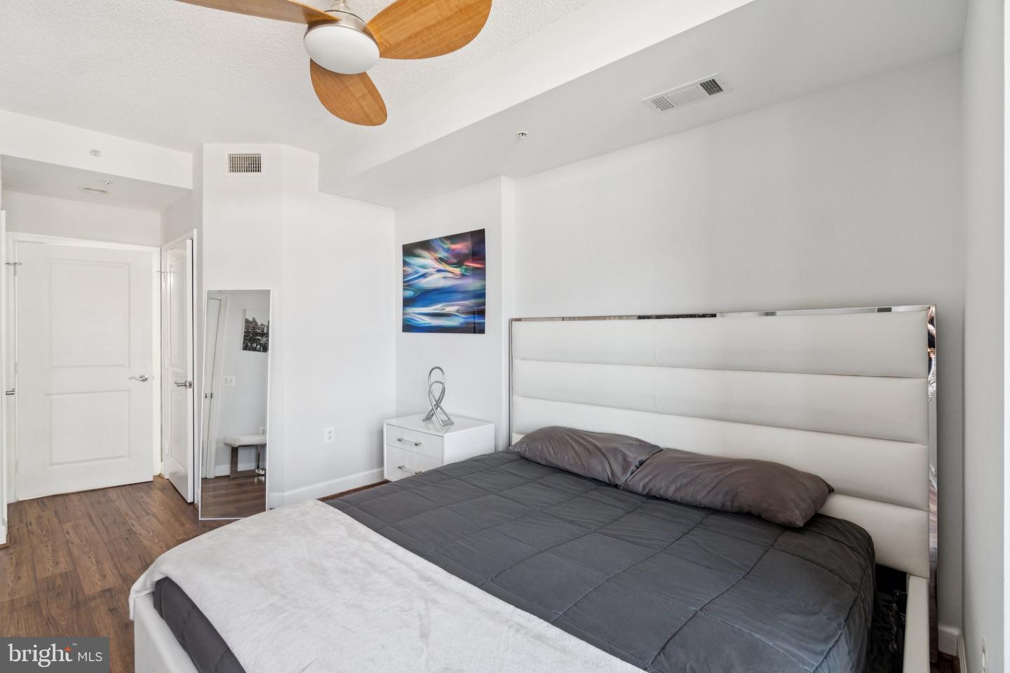 3650 S Glebe Rd #846 Property Photo 10