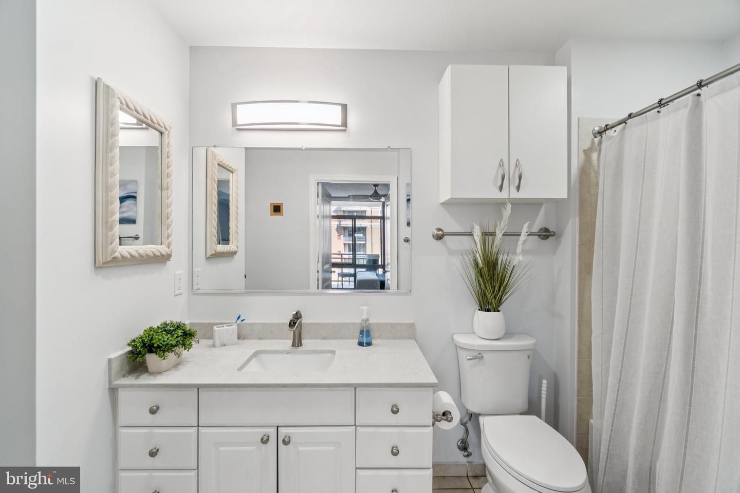 3650 S Glebe Rd #846 Property Photo 11